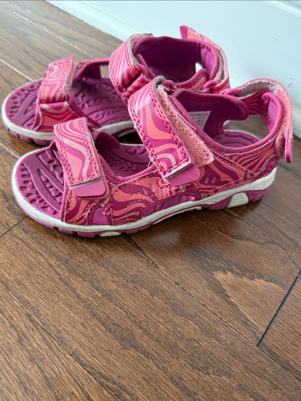 Eddie Bauer Pink Swirl Pattern Kids Hook-and-Loop Sandals